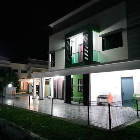Pangkor L29, Dream Island Homestay Kampong Sungai Udang Exteriör bild