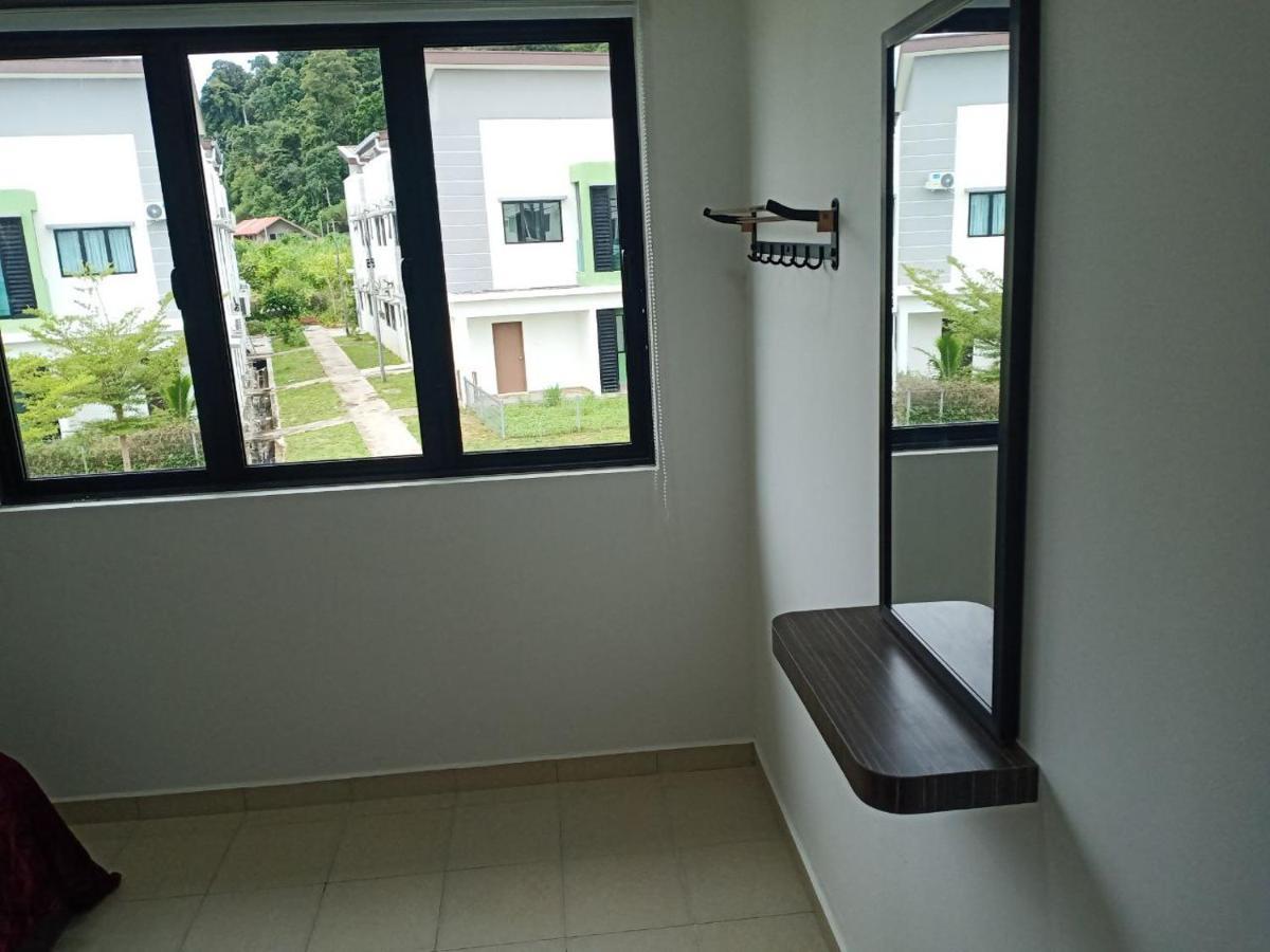 Pangkor L29, Dream Island Homestay Kampong Sungai Udang Exteriör bild